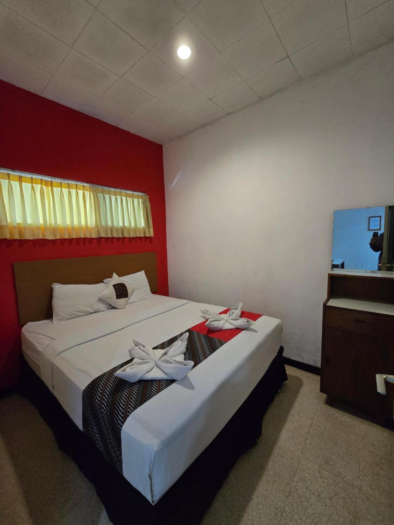 Kusma Hotel Bandungan Semarang Exterior photo