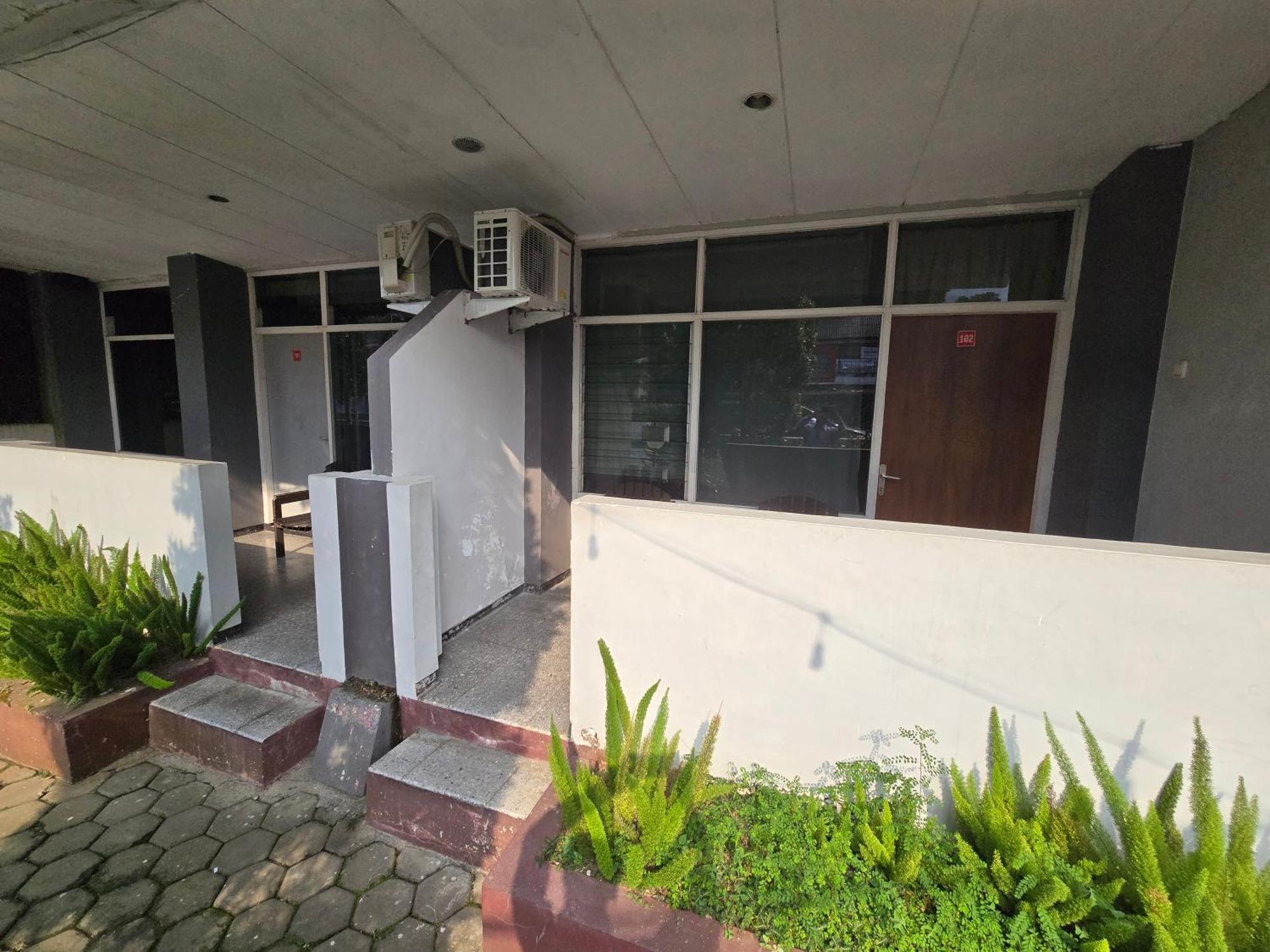 Kusma Hotel Bandungan Semarang Exterior photo
